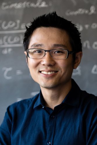 Kevin Heng is a professor of astronomy and planetary sciences at the University of Bern and member of the NCCR PlanetS. Credit: Alessandro Della Bella