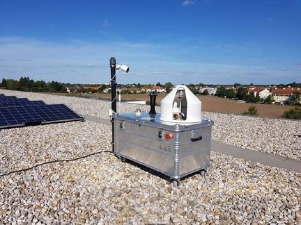 Measuring device of the MUCCnet sensor network set up by Prof. Jia Chen, Chair of Environmental Sensing and Modeling, at the TUM Department of Electrical and Computer Engineering of the Technical University of Munich (TUM) on the roof of a building in Taufkirchen.  CREDIT F. Dietrich / TUM