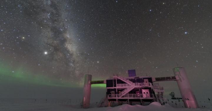 A recent grant to scientists the University of Kansas will enable work at the IceCube Neutrino Observatory at the South Pole and support new faculty.  CREDIT Benjamin Eberhardt, IceCubeNSF.