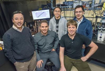 Berkeley Lab researchers create a nonlinear light-generating zero-index metamaterial