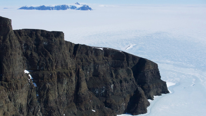 The flood basalts in Dronning Maud Land, Antarctica, originate from exceptionally deep mantle source.  CREDIT Arto Luttinen