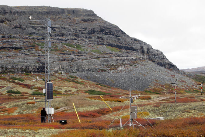 A new measurement station near Umiujaq in Canada, a transition zone from forest to tundra. (Image: Florent Domine, Université Laval and CNRS, Canada)